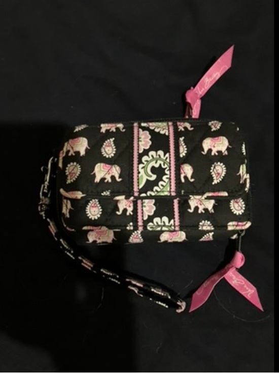 Vera Bradley Handbags - NWOT retired Vera Bradley Pink Elephants Wristlet Purse with Trifold Zip Wallet